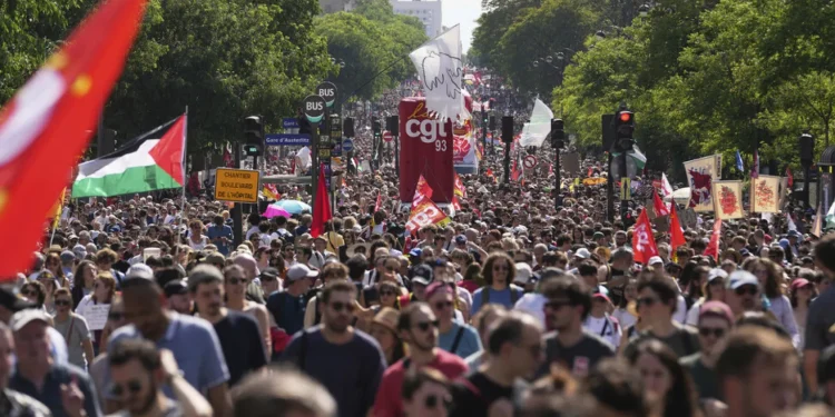 Movilizaciones globales del 1 de mayo: trabajadores exigen derechos y justicia social