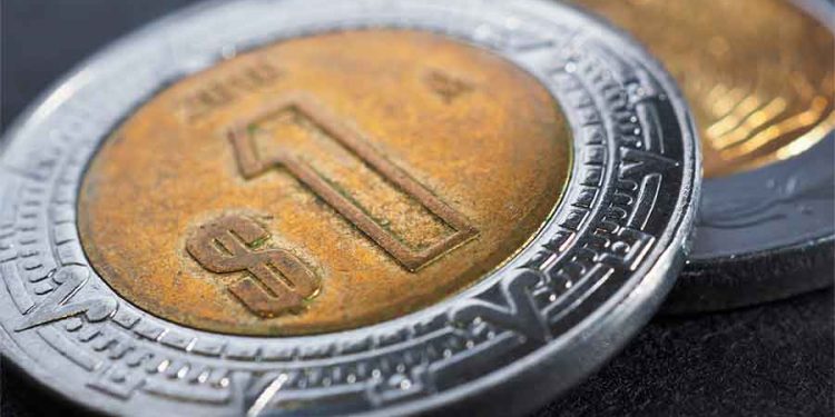 Peso mexicano alcanza su mejor nivel en siete meses frente al dólar