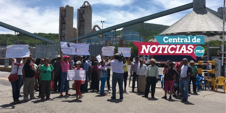 Protestan contra cementera en Morelos por daños ambientales y uso excesivo de agua