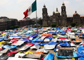 CNTE mantendrá plantón en el Zócalo de la CDMX y anuncia refuerzos con más docentes