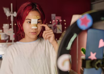 Fallecimiento de adolescente en Durango reaviva debate sobre cirugías estéticas en menores