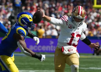 La NFL conquista Australia: 49ers aplastan a Rams en un partido histórico